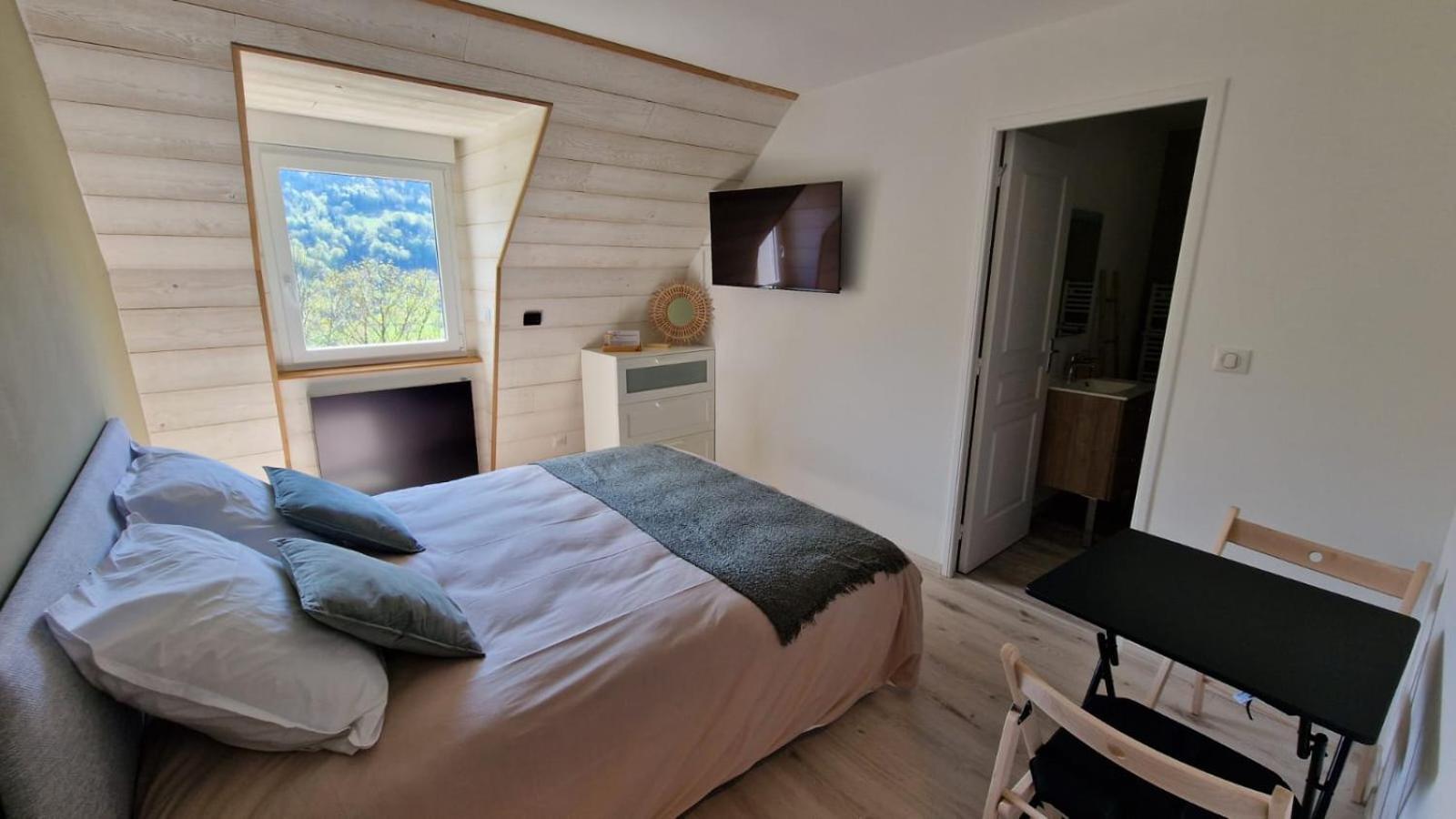 Bed and Breakfast La Lys Martagon Le Falgoux Экстерьер фото